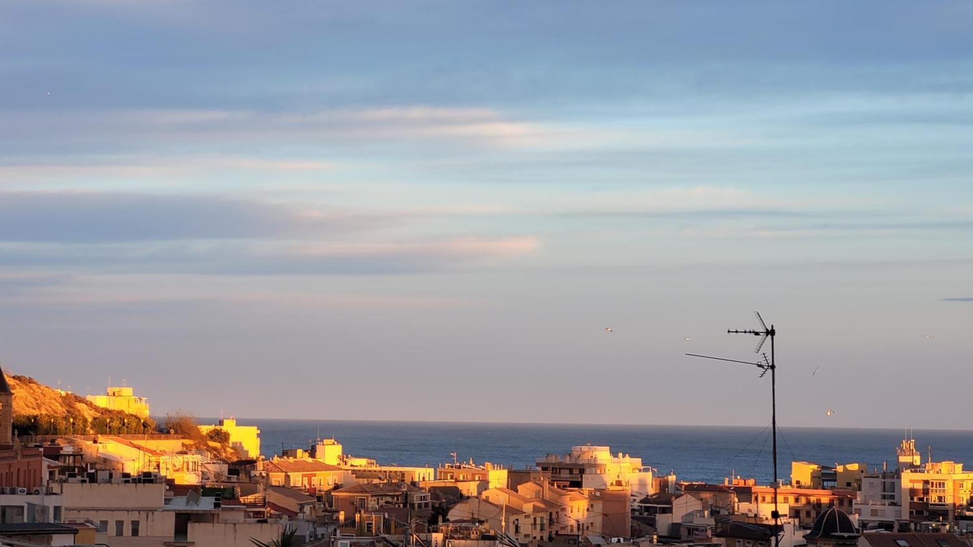 Corazon De Alicante Con Vistas Al Mar Y Al Castillo Exteriér fotografie